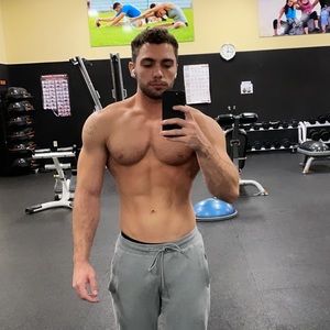 Meet your Posher, Christian